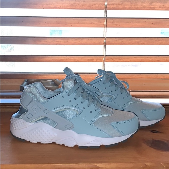 light blue huaraches